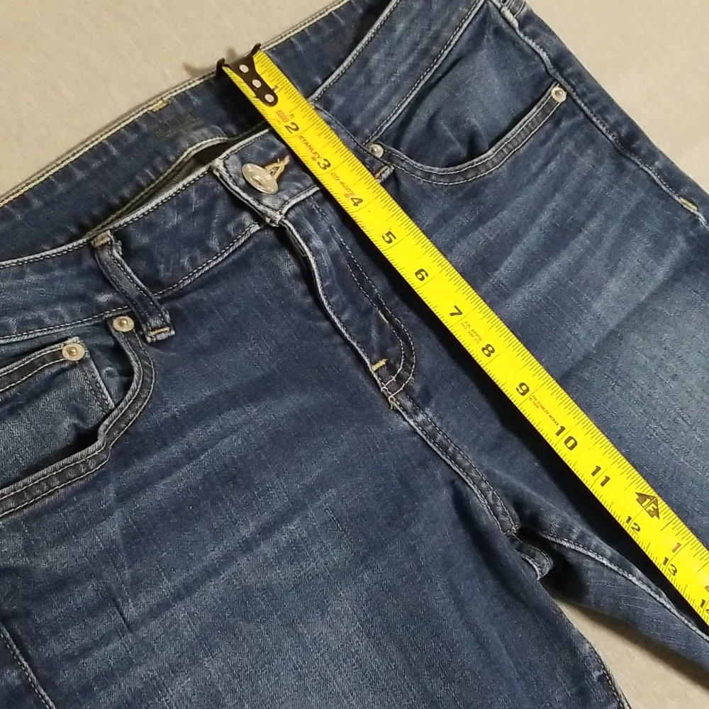 A.N.A Shorts Capris or Ankle Pants - Picture 6 of 16